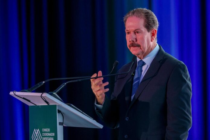 Roberto Lyle / Presidente CCE