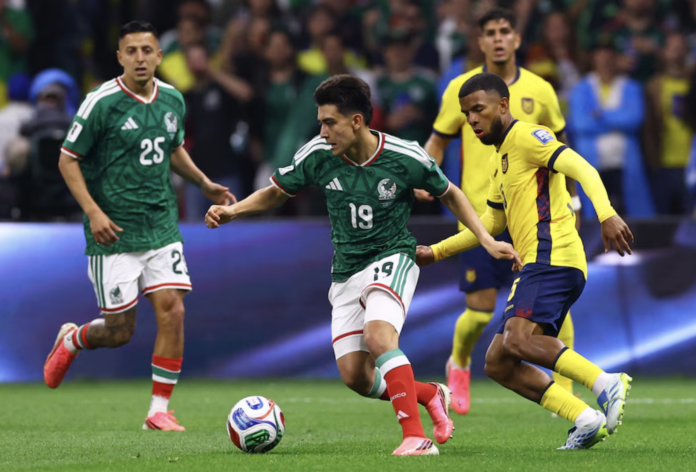 Gilberto Mora en el Mex - Ecuador