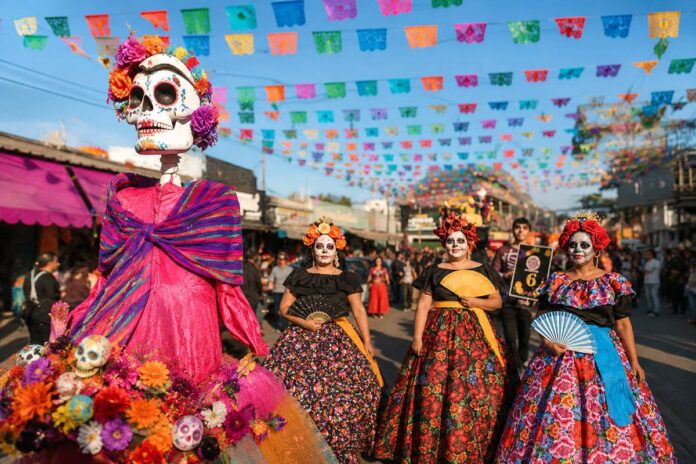 Desfile dia de muertos Tijuana